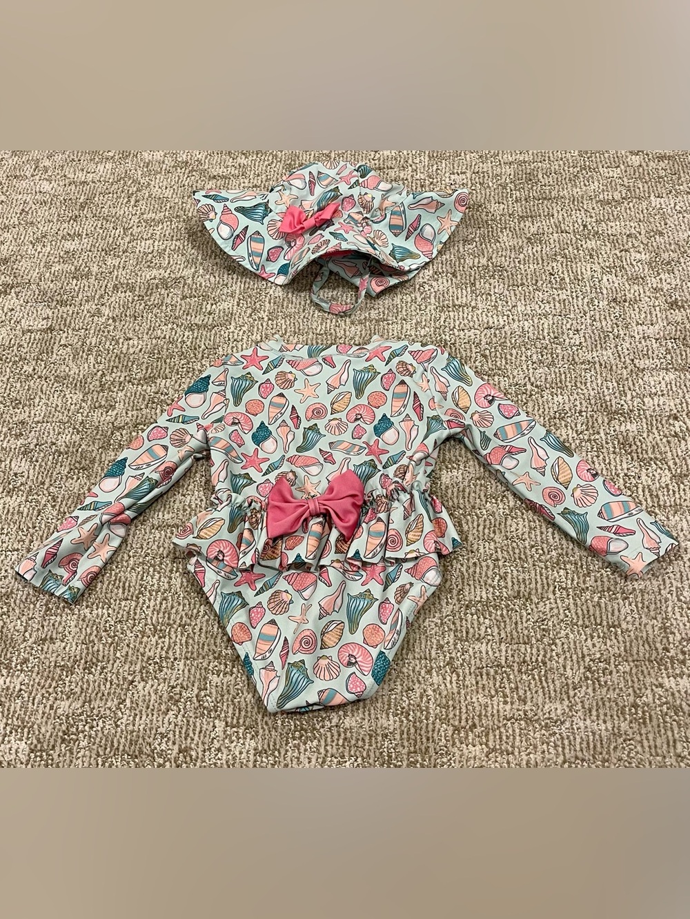 Flapdoodles Girls Seashell Print Rash Guard Set SPF 50 Like New!